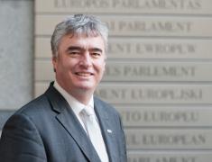 Dr. Zver: Upoštevati moramo pravice avtorjev in ohraniti širok dostop do kulturnih storitev