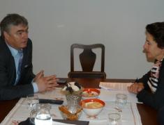 Veleposlanica ga. Anunciada Fernández De Córdova in dr. Milan Zver